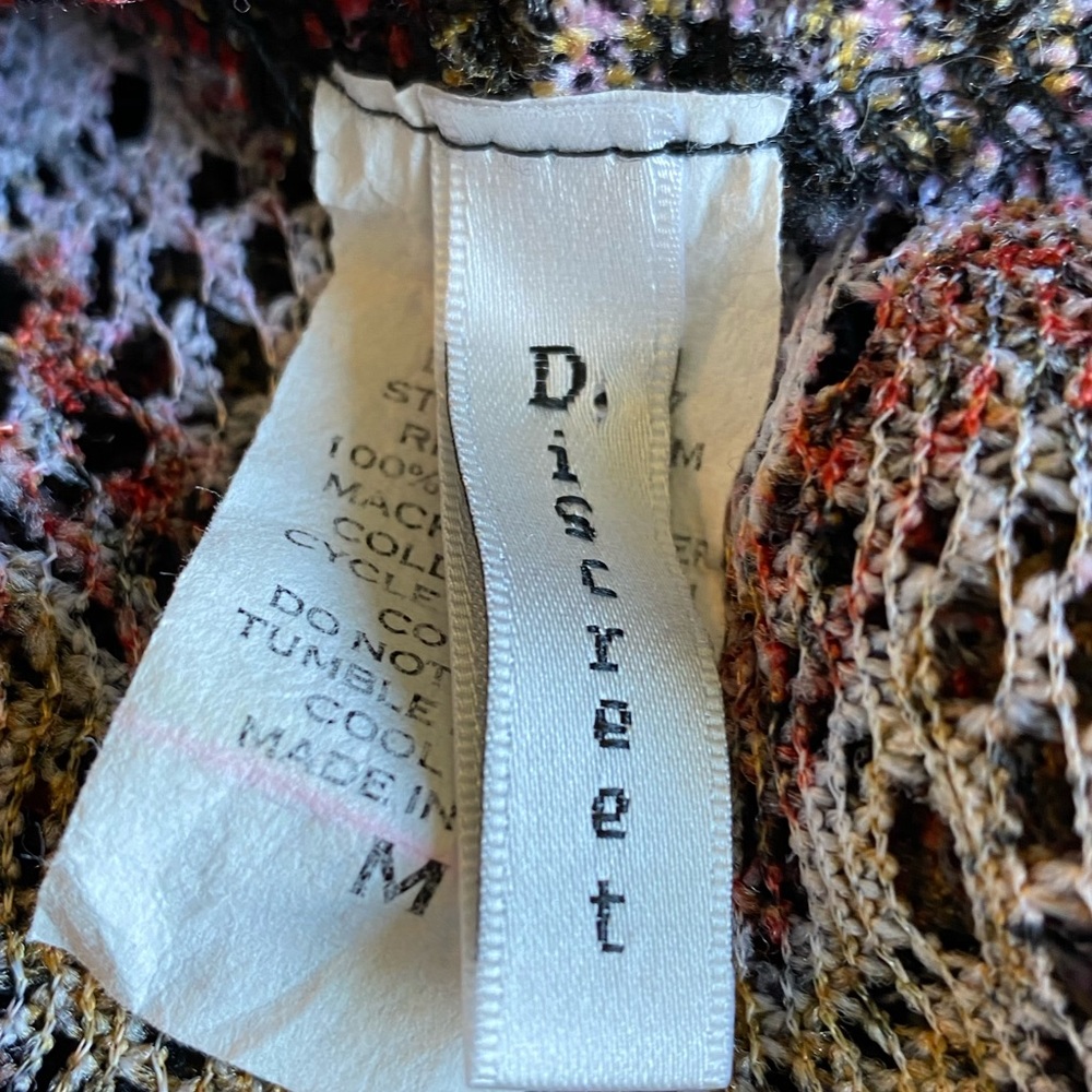 Discreet patterned top size medium - Picture 3 of 3